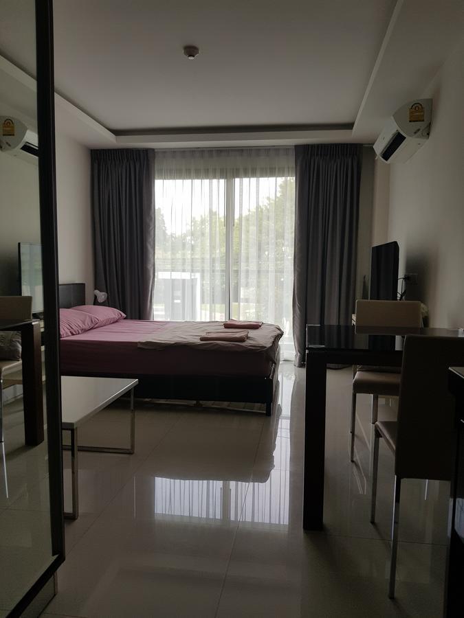 Club Royal Suites Pattaya Εξωτερικό φωτογραφία